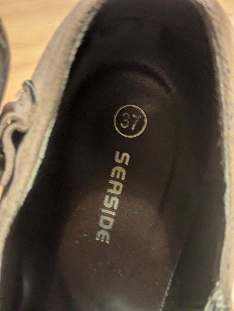 Botins Seaside 37