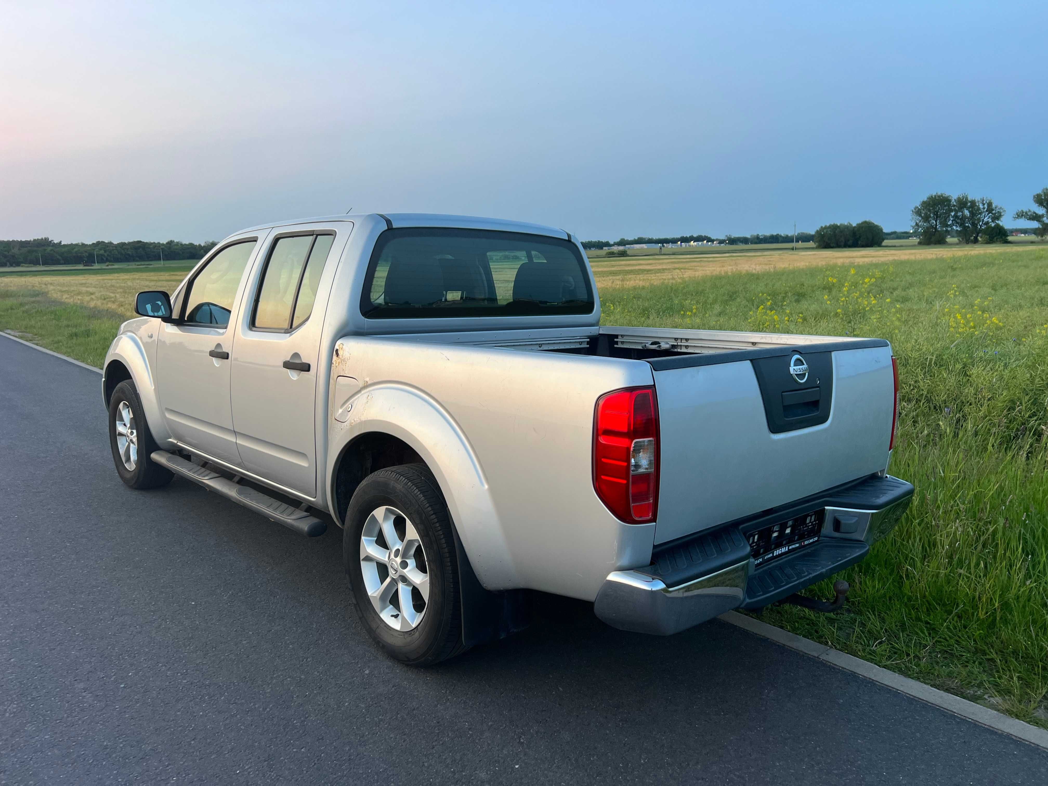 NISSAN NP300 NAVARA (D40) 2.5 dCi 4WD 174 KM