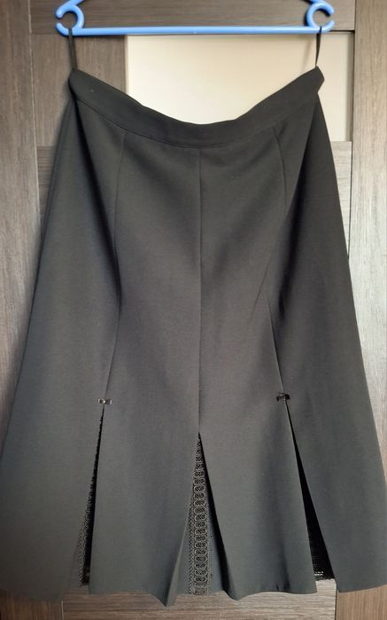 Продам спідницю чорну