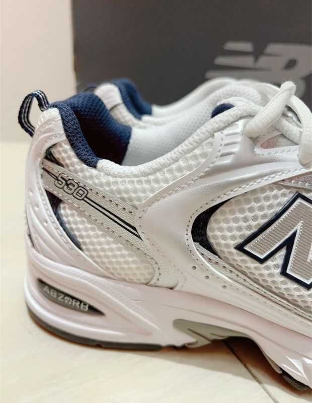 "Buty damskie Sportowe" New Balance MR530SG Silver Biały Roz 41.5