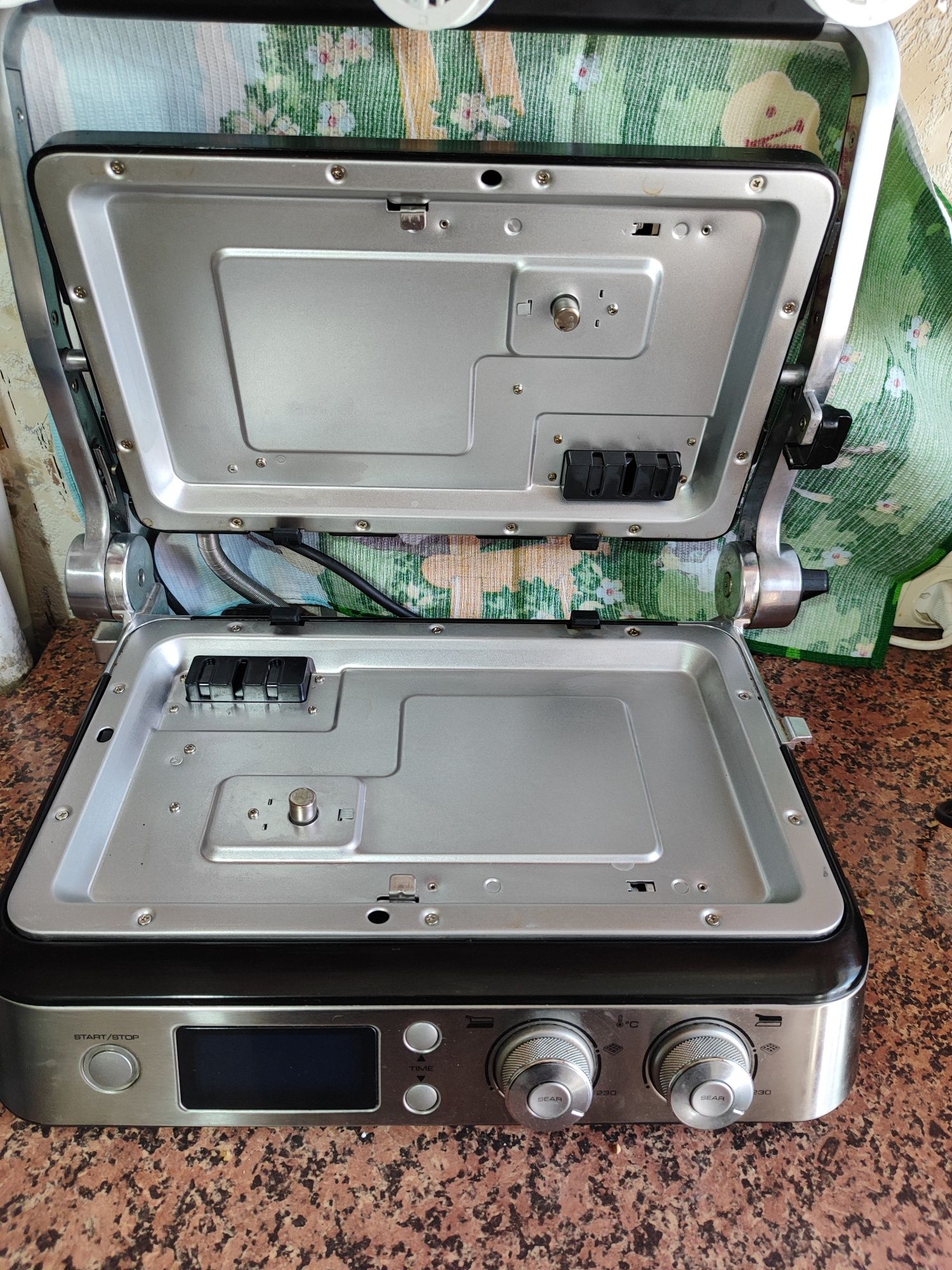 Гриль барбекю Delonghi