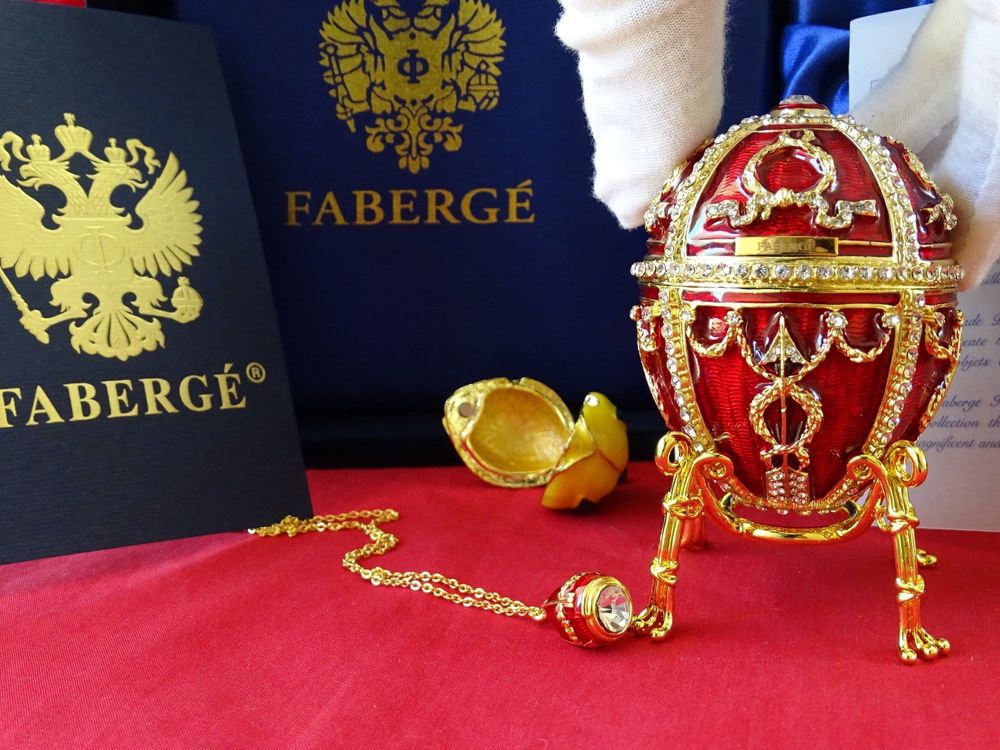 czerwono-złote jajko fabergé