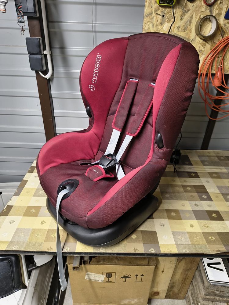 Fotelik Maxi-Cosi universal 9-18 kg