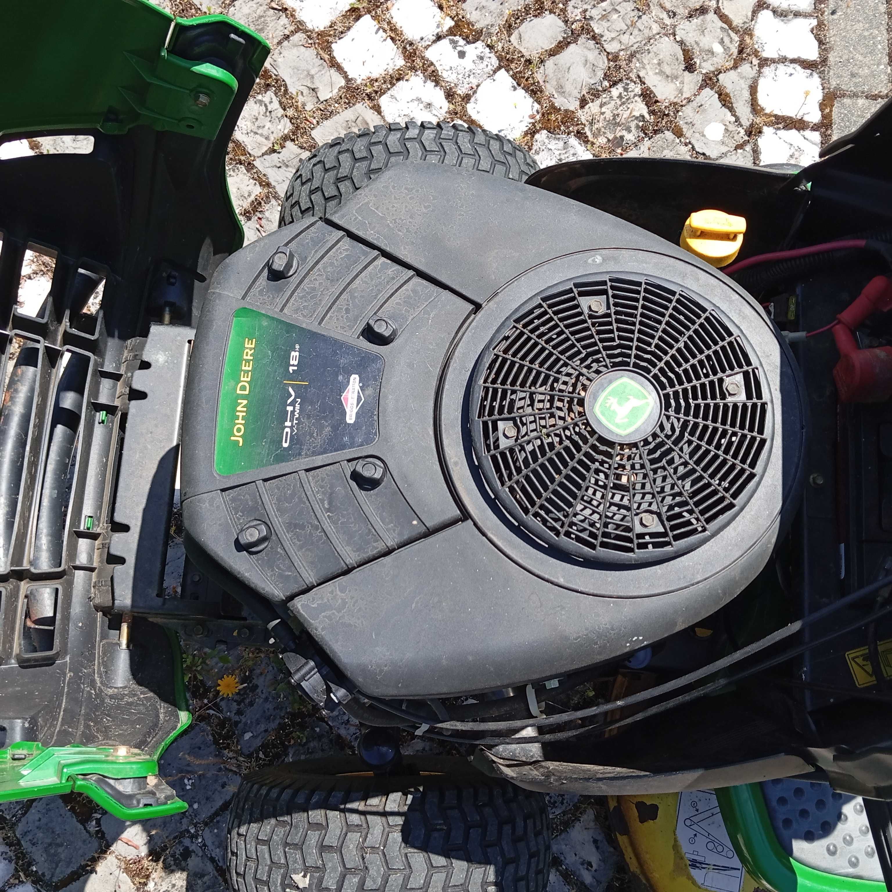 Corta relva john deere X110 x130r