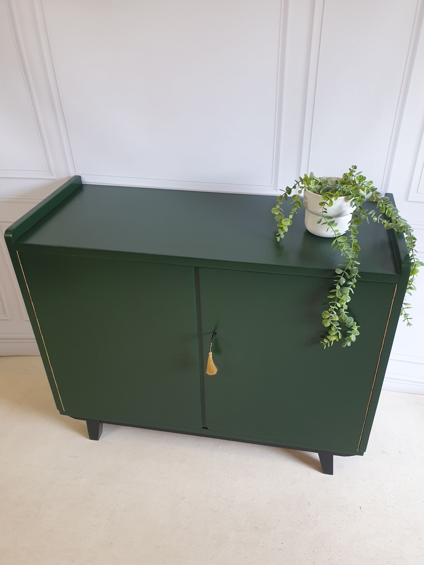 Unikatowa komoda w kolorze butelkowej zieleni PRL, vintage, sideboard