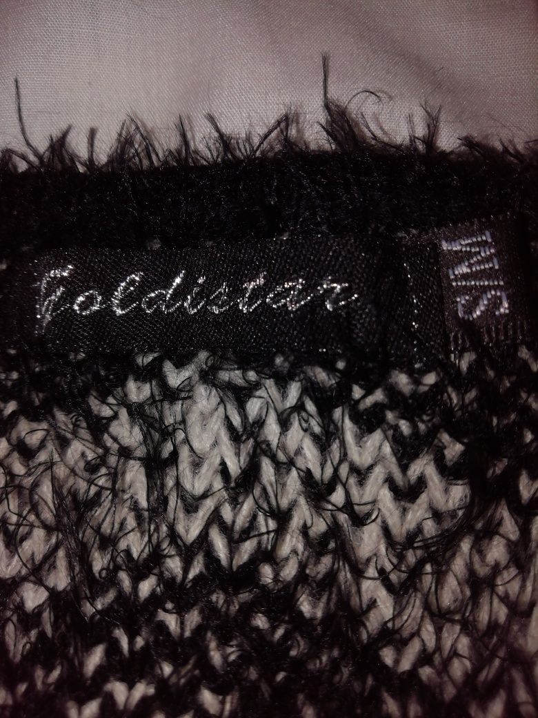 Casaco preto e branco S/M