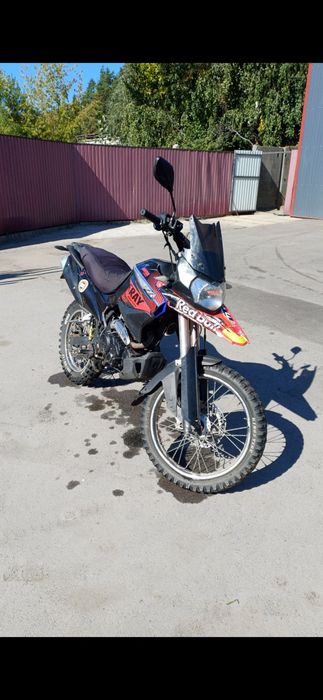 Продаю по запчастинах viper v250vxr