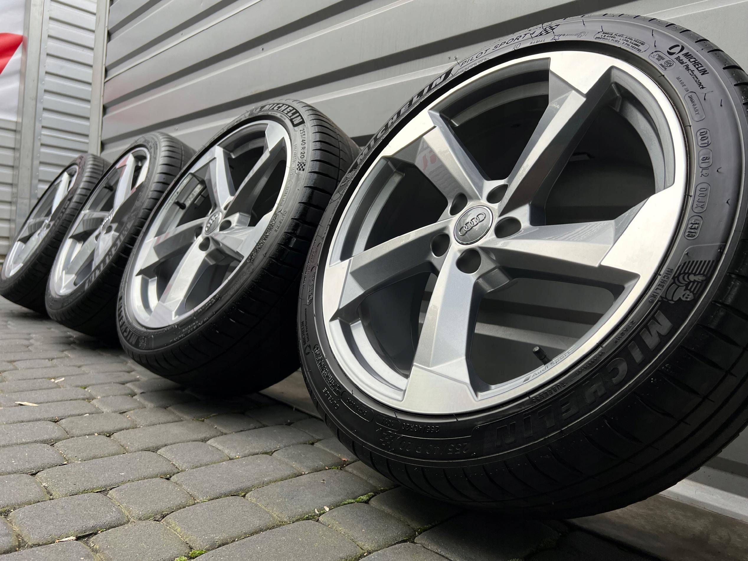 Oryginalne Felgi Audi 20 A4 A5 A6 A7 A8 Q3 Q5 Q7