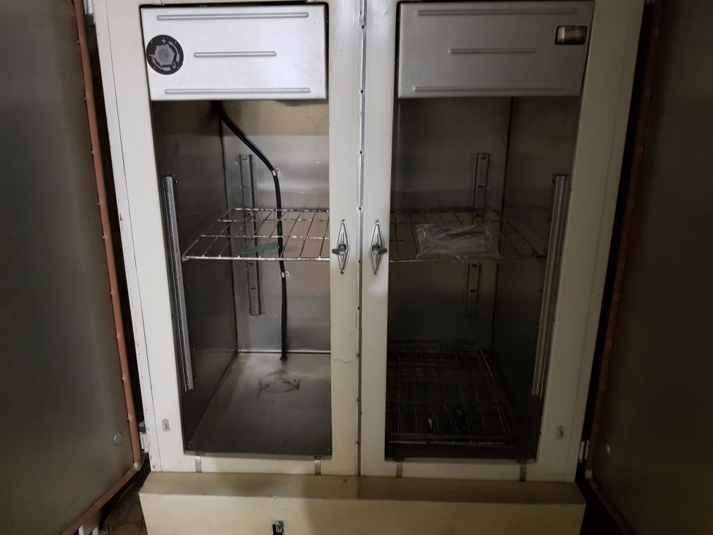 Холодильник, холодильный шкаф