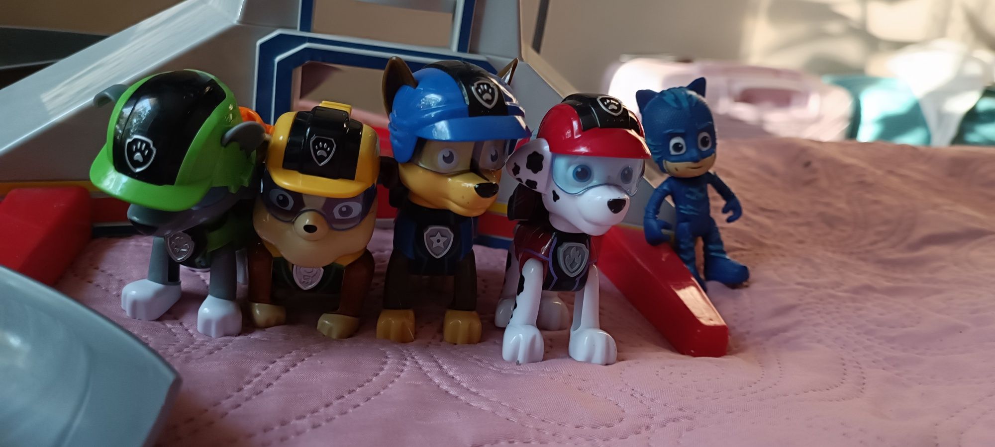 Baza Psi Patrol + figurki