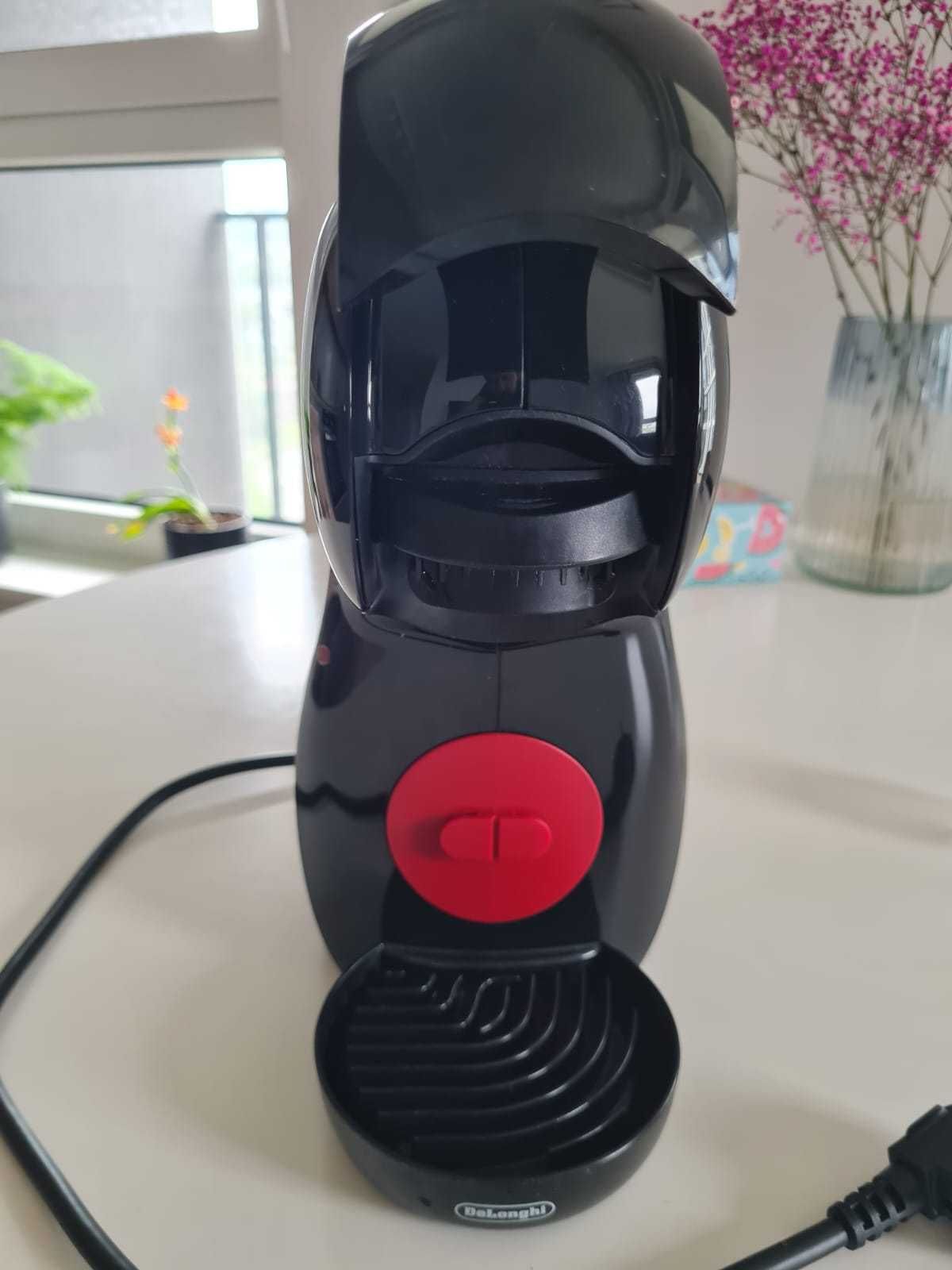 Ekspres do kawy DELONGHI Dolce Gusto Piccolo XS — Czarny