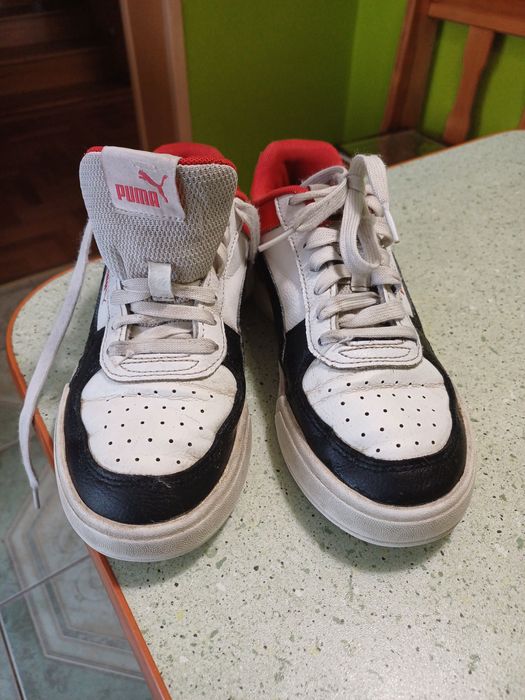Adidaski dla chłopca rozmiar 36 firmy  Puma.
