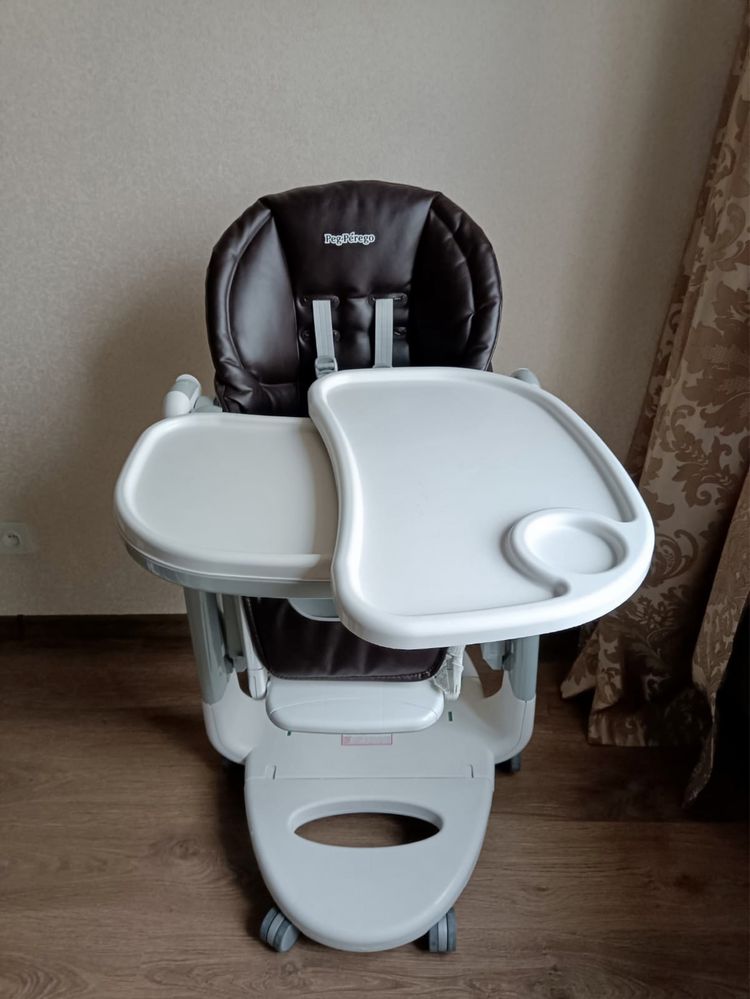 Стульчик для кормления Peg Perego Tatamia