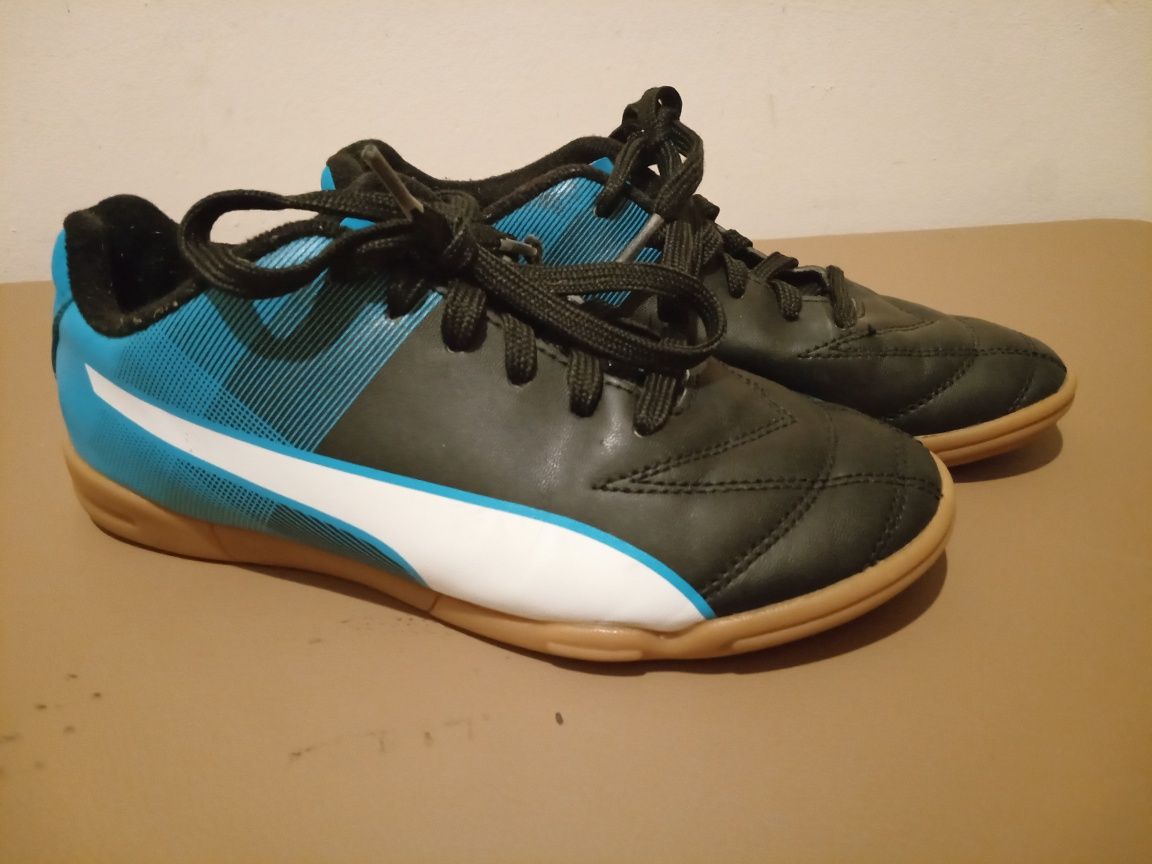 Buty sportowe Halówki chłopięce PUMA 36