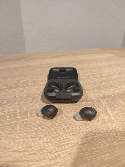 Навушники TWS Sennheiser Momentum Sport Metallic Graphite