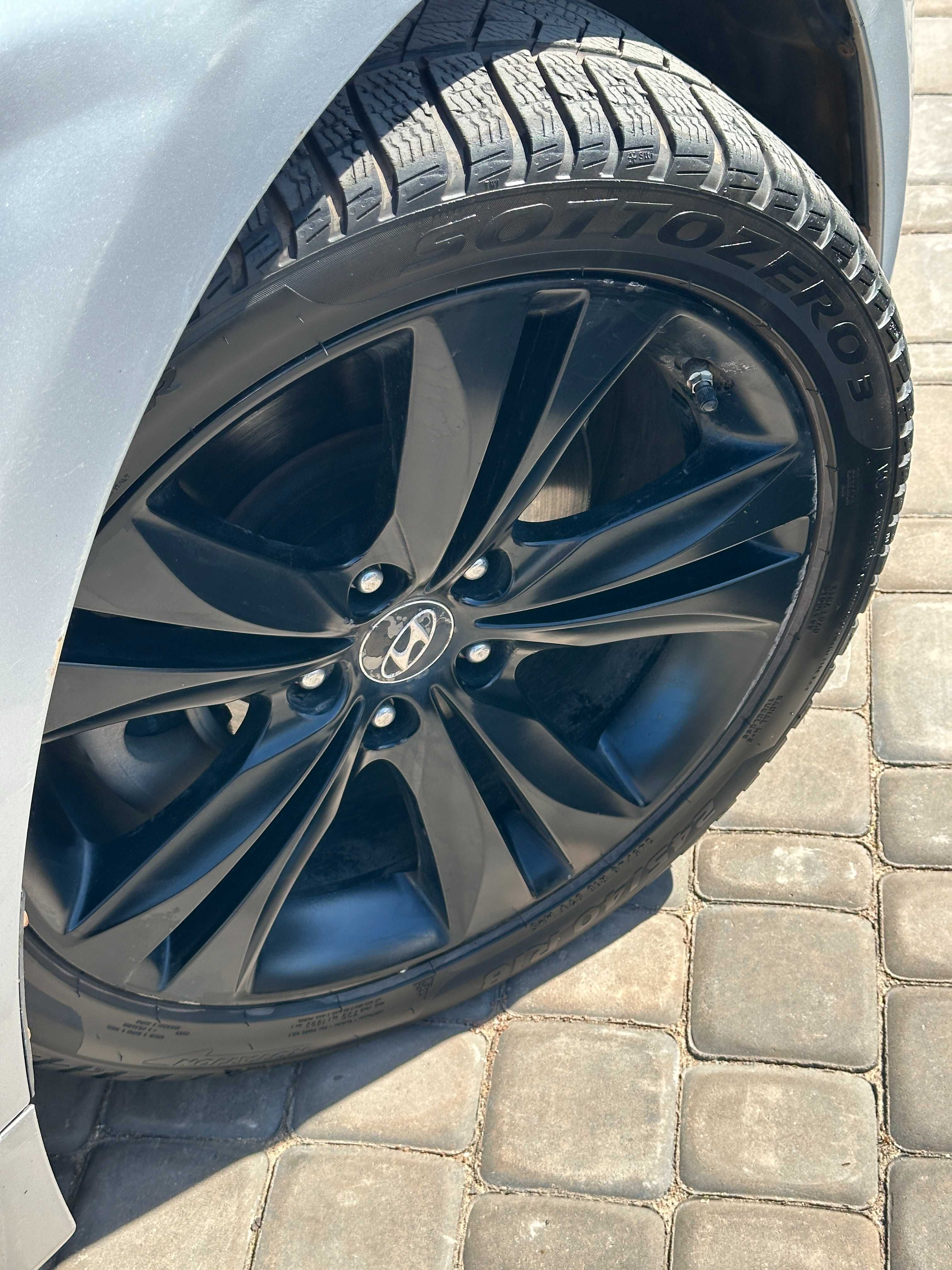 Продам Hyundai Genesis 2010 рік можлива розстрочка,кредит,обмін!