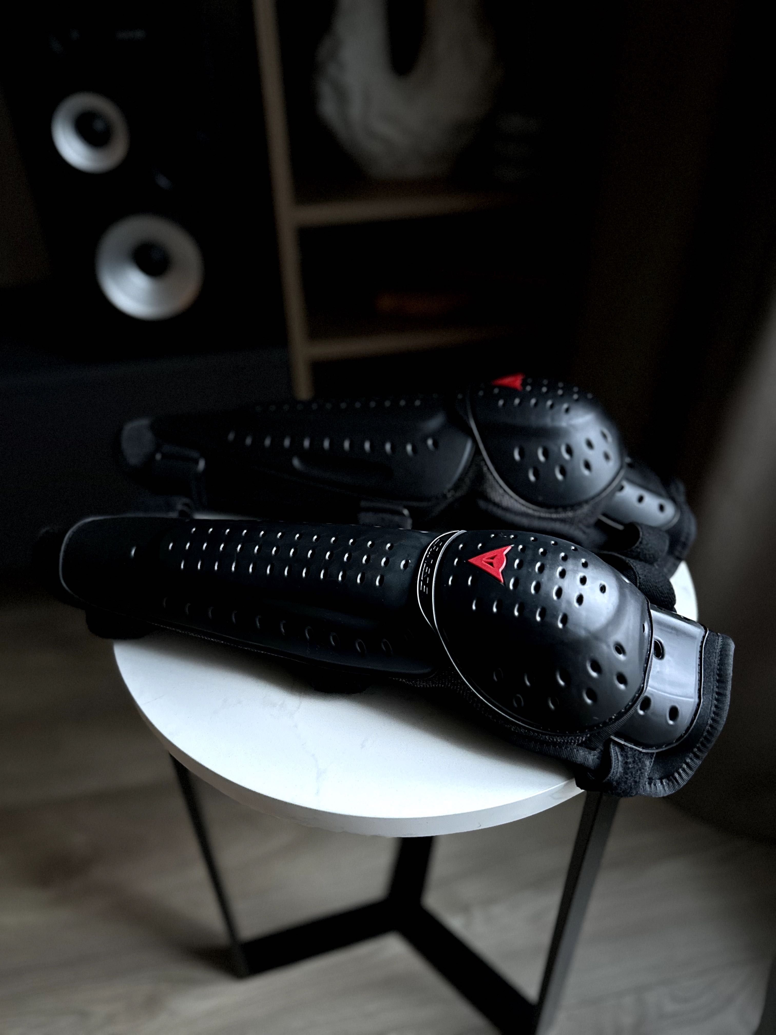 Наколінники DAINESE V E1 оригінал, захист колін мото, мотонаколенники