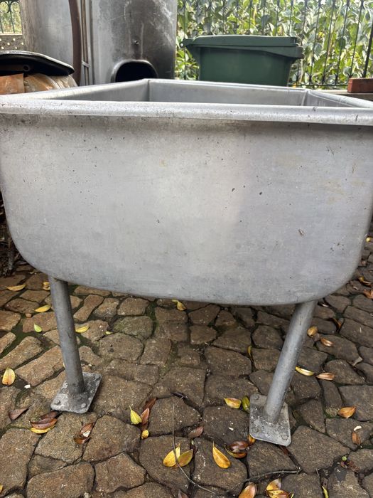 Tanque em inox bom estado