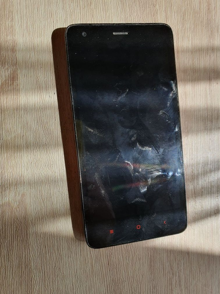 Xiaomi Redmi 2. Na części.
