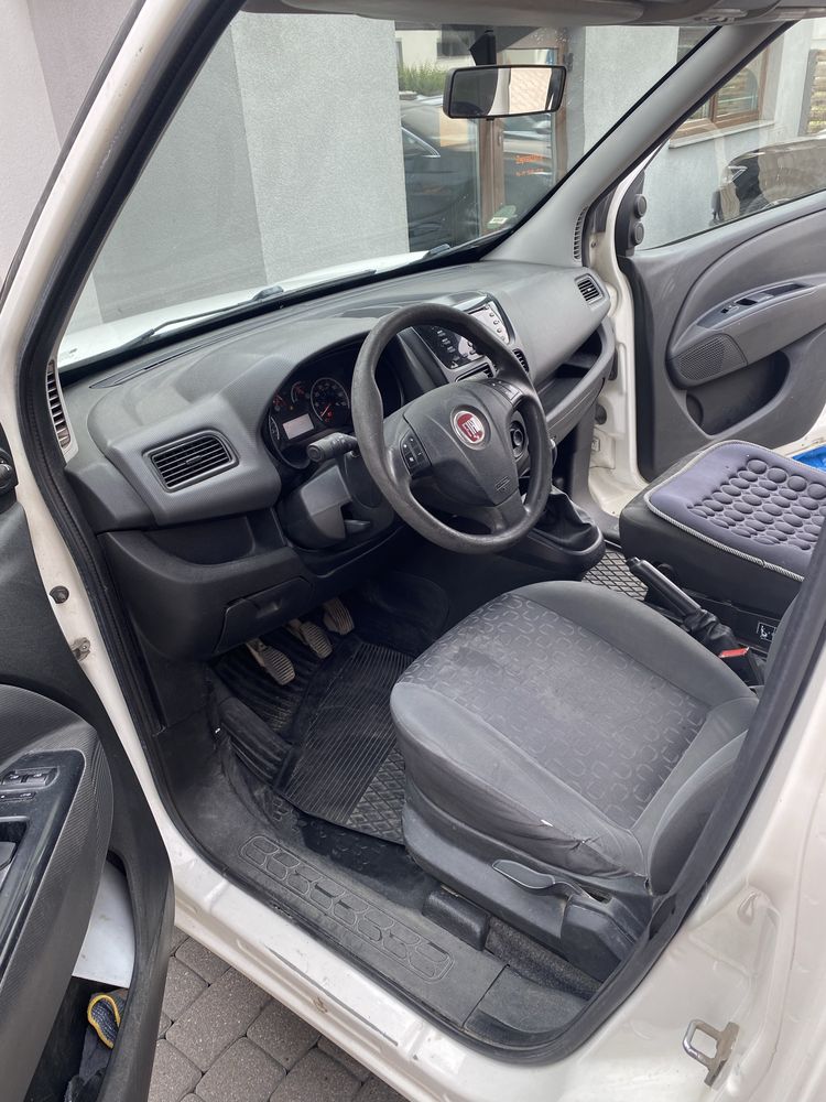 Fiat doblo 1,6 d pelna faktura vat