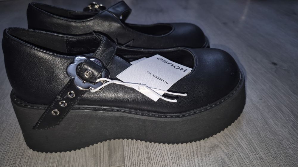 Mokasyny czolenka loafersy 38