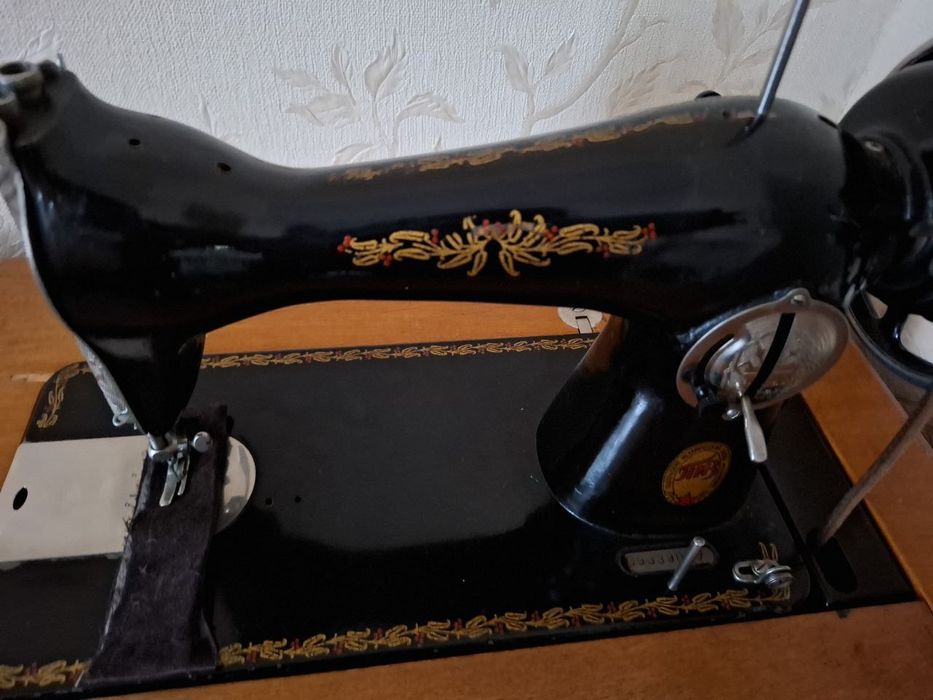 Швейна машинка подольська