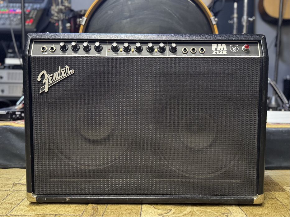 Продам Fender Frontman FM212R