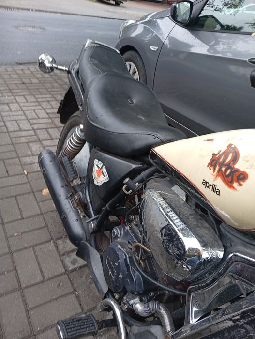Motorower Aprilia Red Rose 50 cm vintage