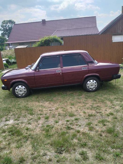 ВАЗ 2107 • Інжектор • 52 953 км • Гарний стан • Гаражне зберігання