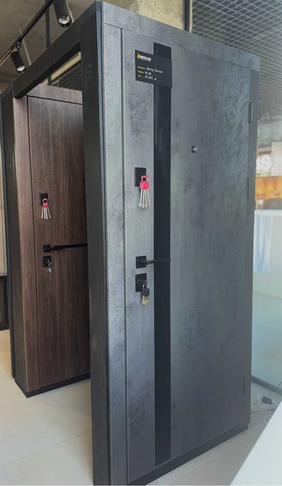 Двері вхідні металеві у квартиру, будинок, тамбур