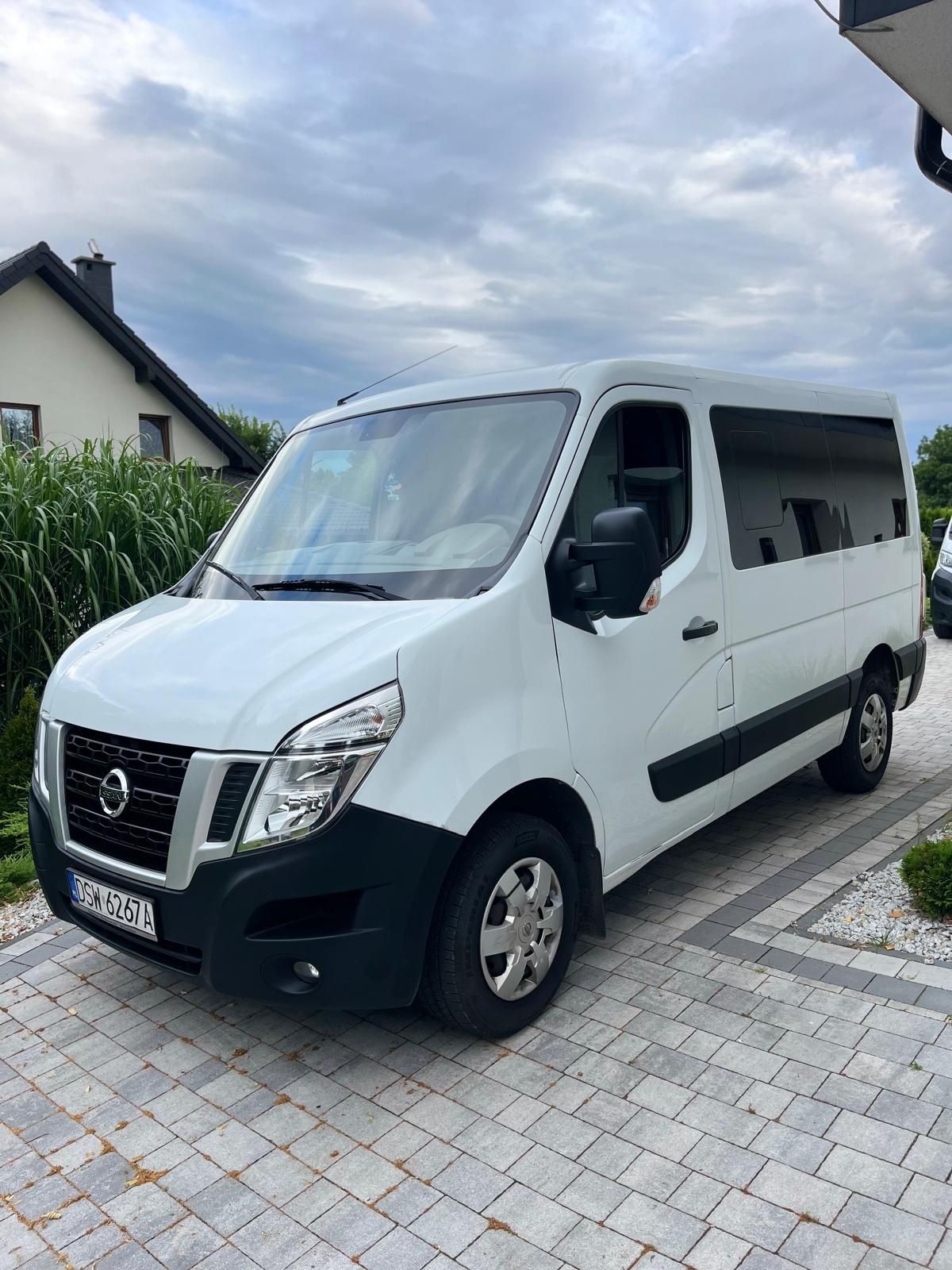 Nissan nv400, Opel Movano, Renault Master, bus 9 osobowy