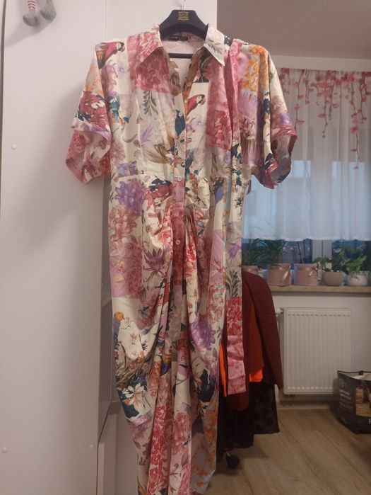 Sukienka w kwiaty shein 40