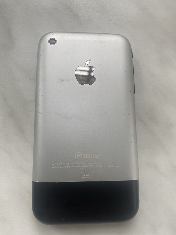 Коллекционный самый первый IPhone