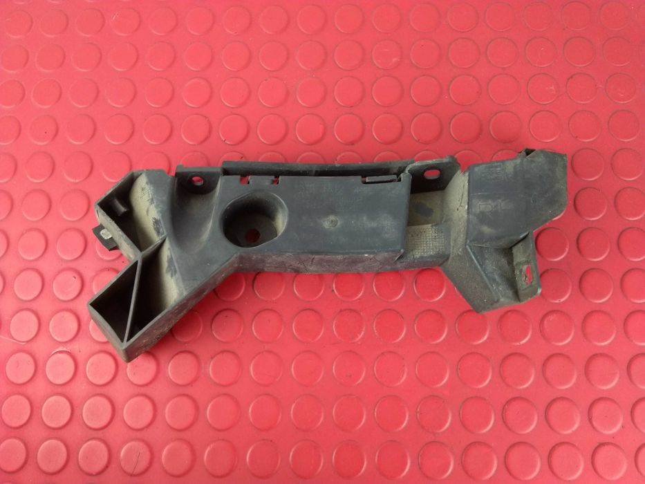 Guia do Parachoques Trás Direito [Seat Ibiza IV]