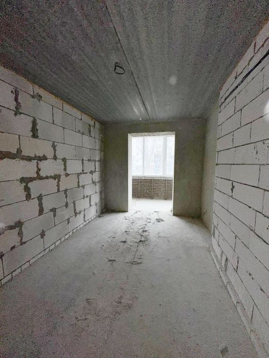 Однокімнатна в зданій новобудові