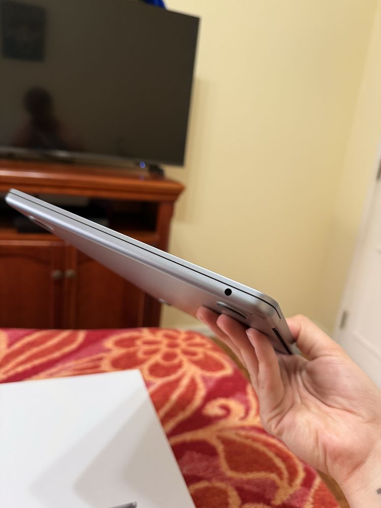 MacBook Air M2 2022 8GB 256GB