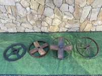 Rodas de ferro e madeira - Antigas