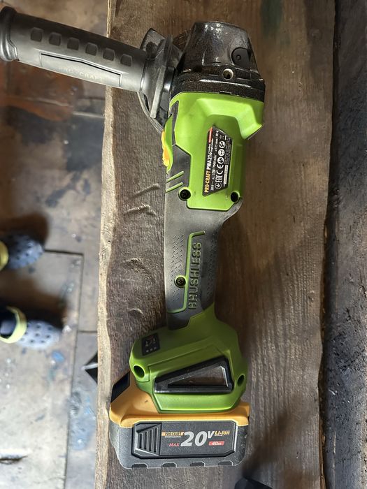 Акамуляторна болгарка