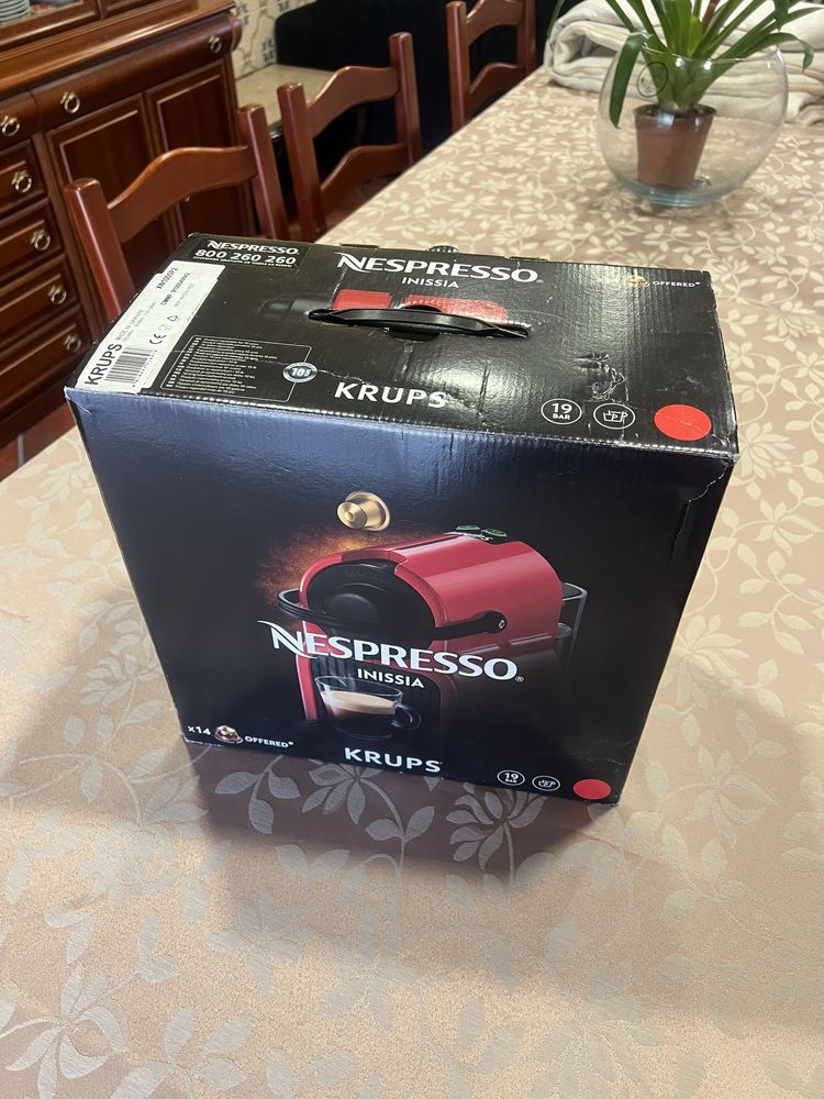 Máquina de Café Nespresso Inissia