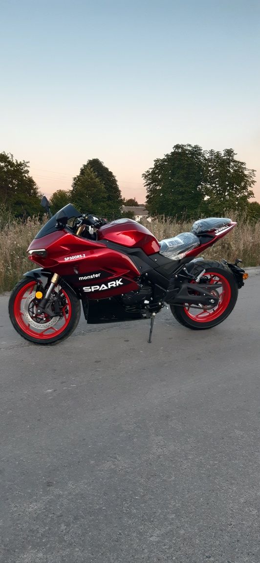 Мотоцикл Spark SP 300RS-2