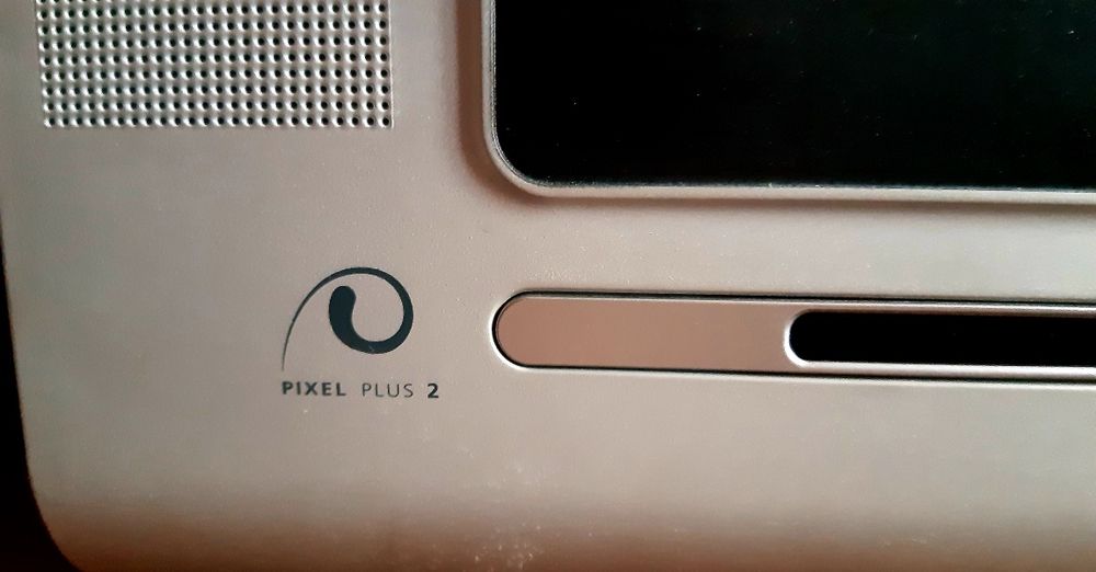 Телевізор Philips Match Line