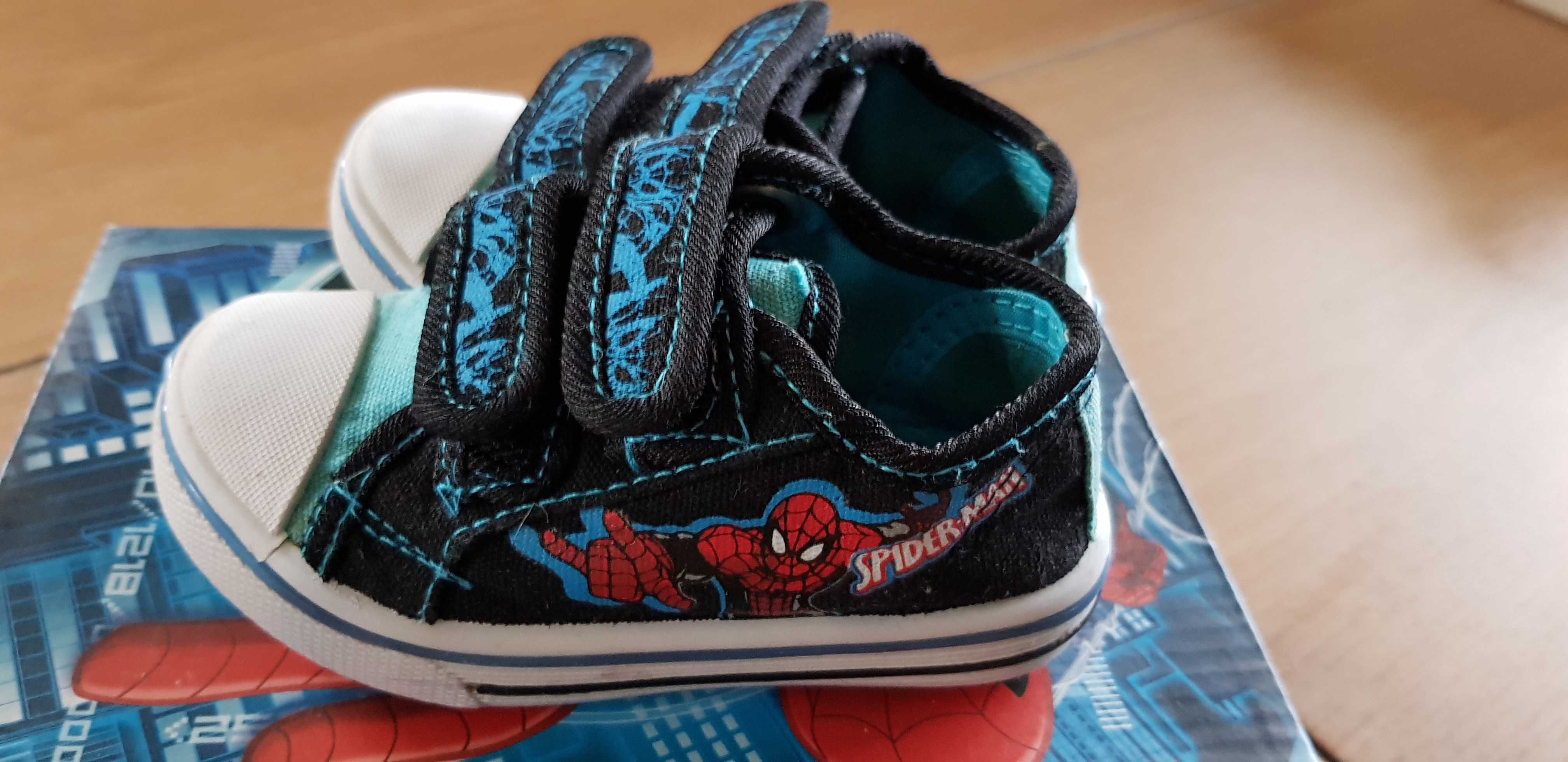 Trampki chłopięce roz. 20 Spider-man stan bdb