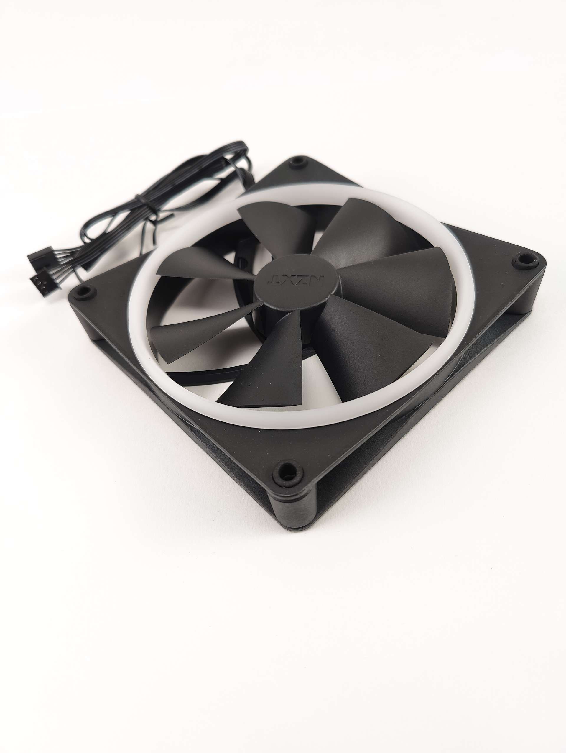 Wentylator NZXT 140 x 140 mm RF-R14SF-B1