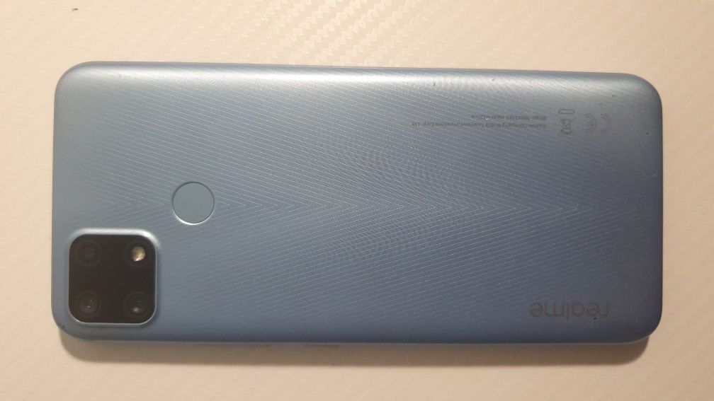 Realme 7i como novo/pouco usado e 2 películas para o telemóvel
