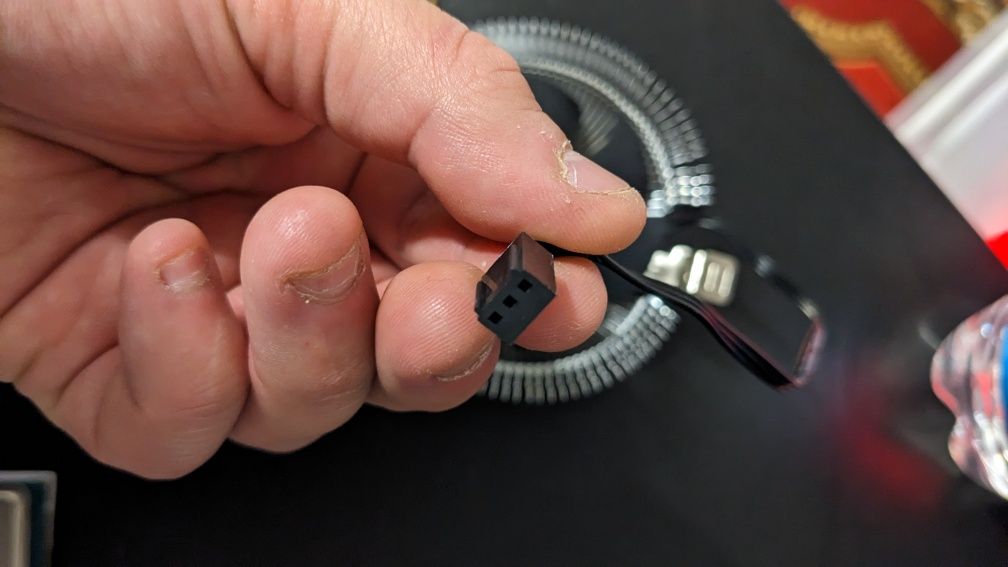Процесор серверний E5-2680v2 і куллер 3pin з кільцем