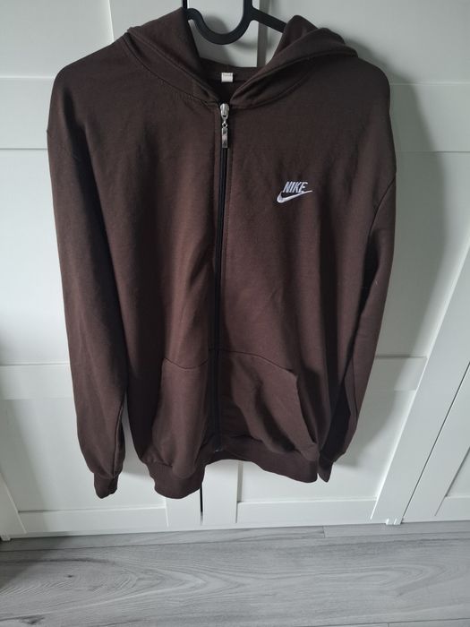 Brązowa bluza nike
