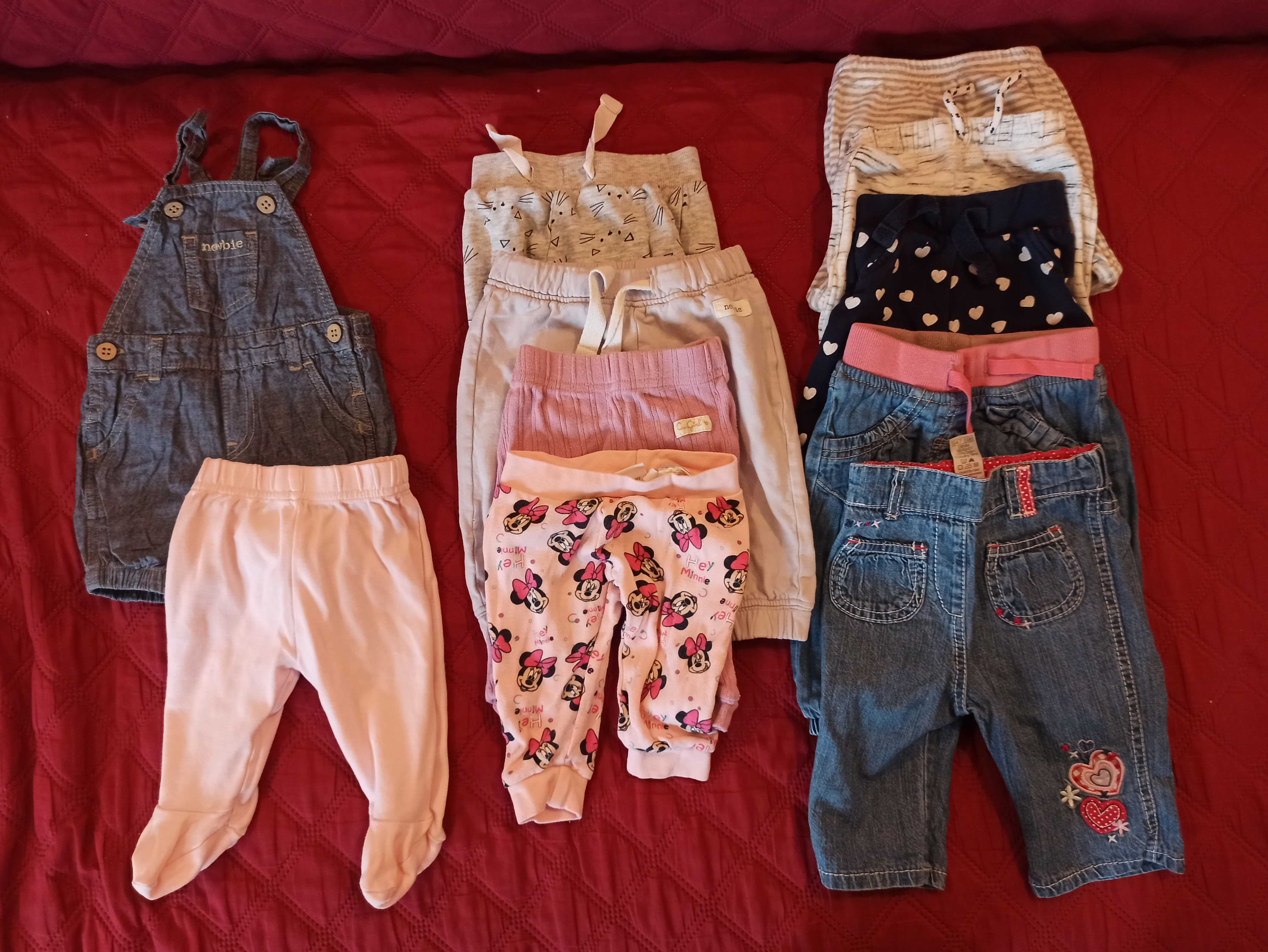 Paka ubrań- wyprawka noworodka 56-62
Marki newbie, h&m, zara+ dodatki