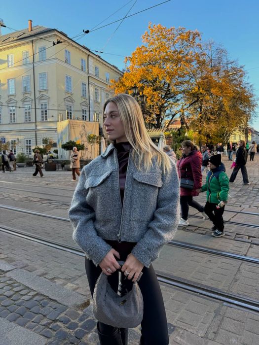 Бомбер сірий ZARA