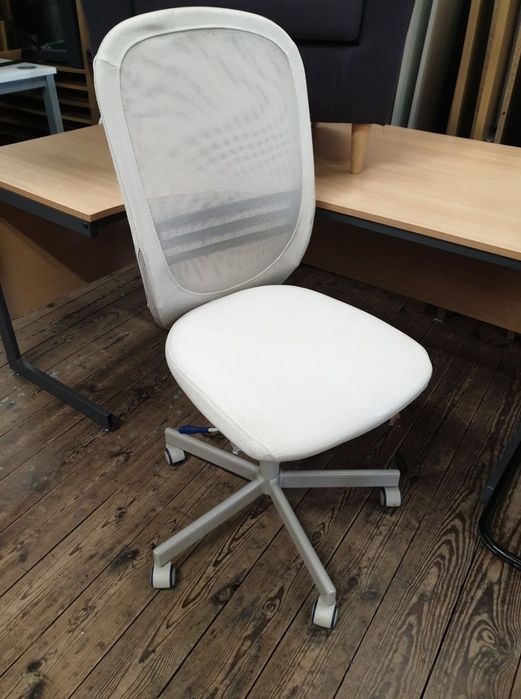 Cadeira IKEA Flintan bege