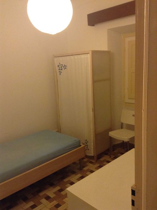 T2 dentro das muralhas às Portas de Avis